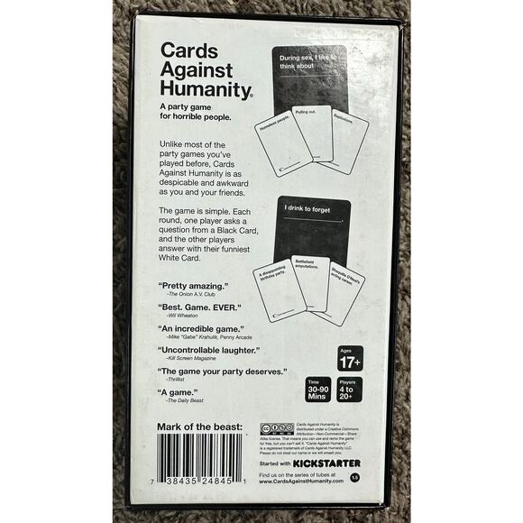 Cards Against Humanity - Picture 2 of 3
